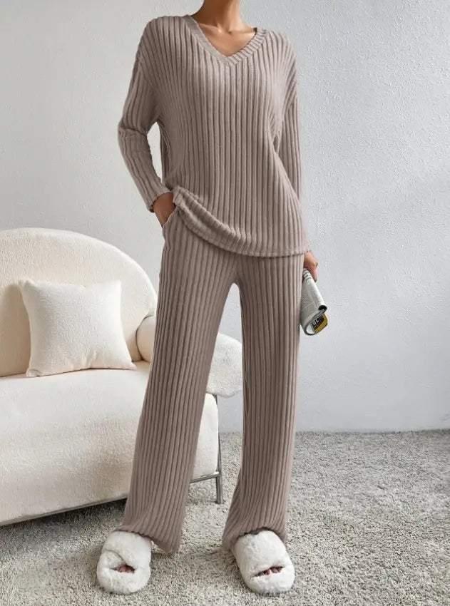 Casual 2-Piece Autumn Loungewear Set - Trendy Sassy Stylish