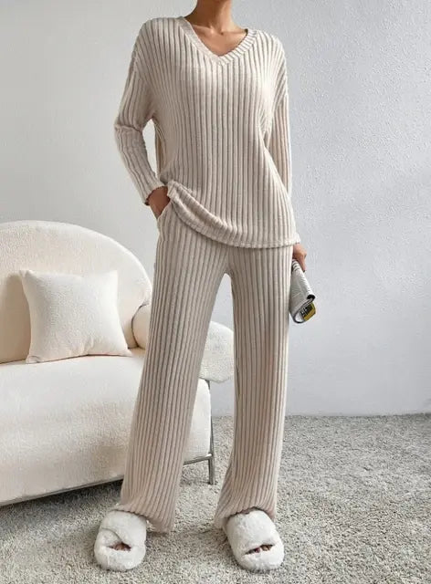 Casual 2-Piece Autumn Loungewear Set - Trendy Sassy Stylish