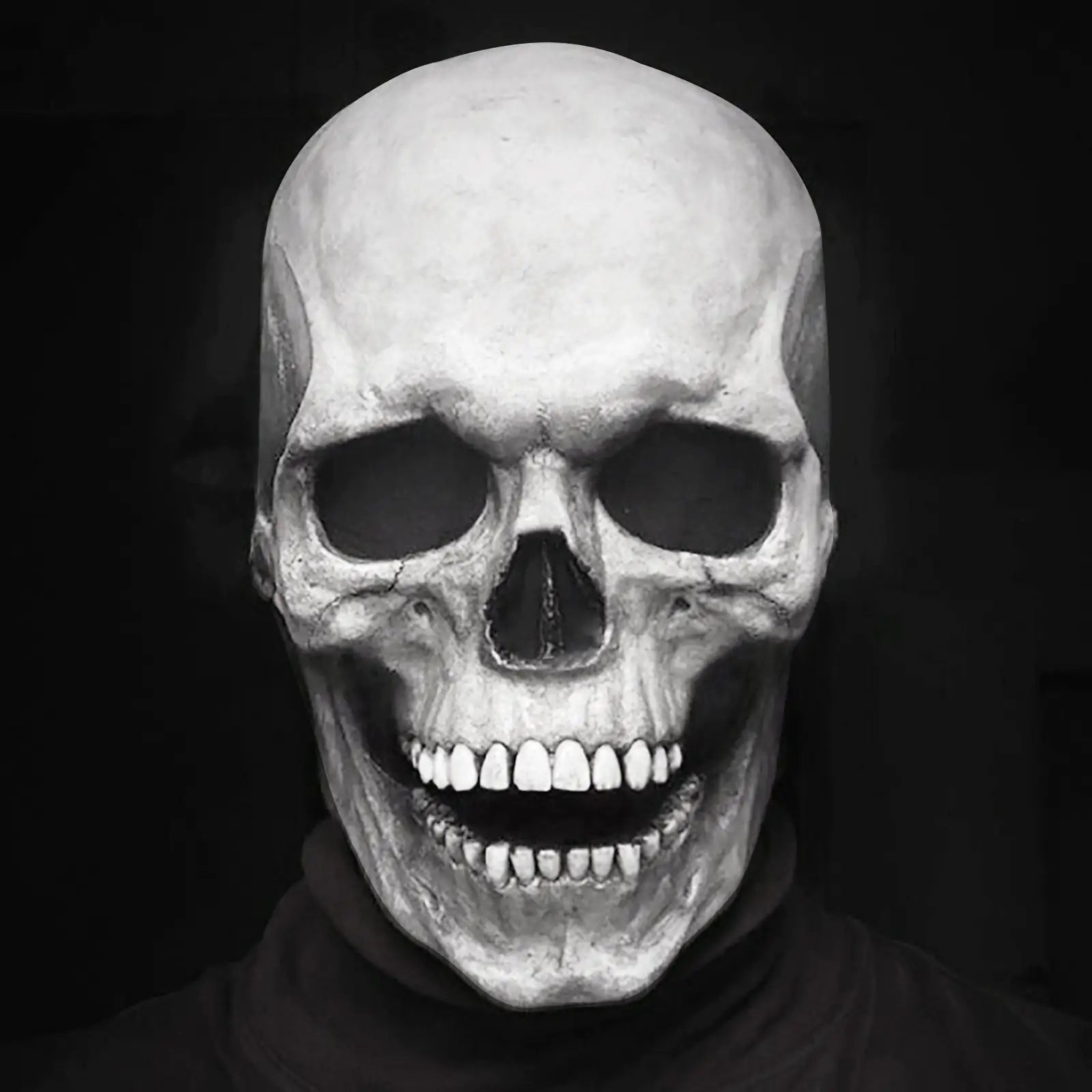 Talking Skull Mask - Trendy Sassy Stylish